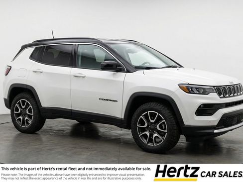 Used 2025 Jeep Compass Trailhawk AWD/4WD image 1