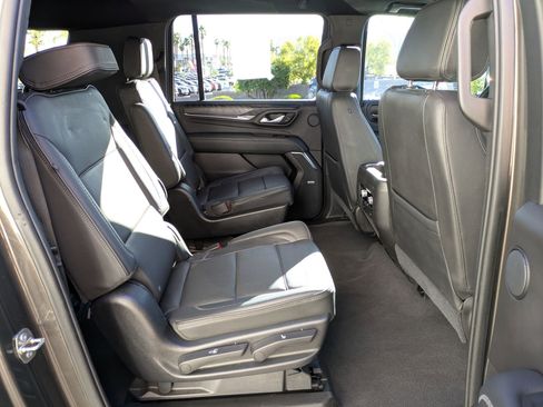 Certified 2021 GMC Yukon XL Denali image 19