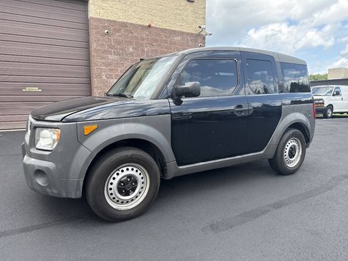 Used 2004 Honda Element LX image 3