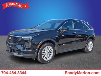 Used 2024 Cadillac XT4 Luxury w/ Cold Weather Package