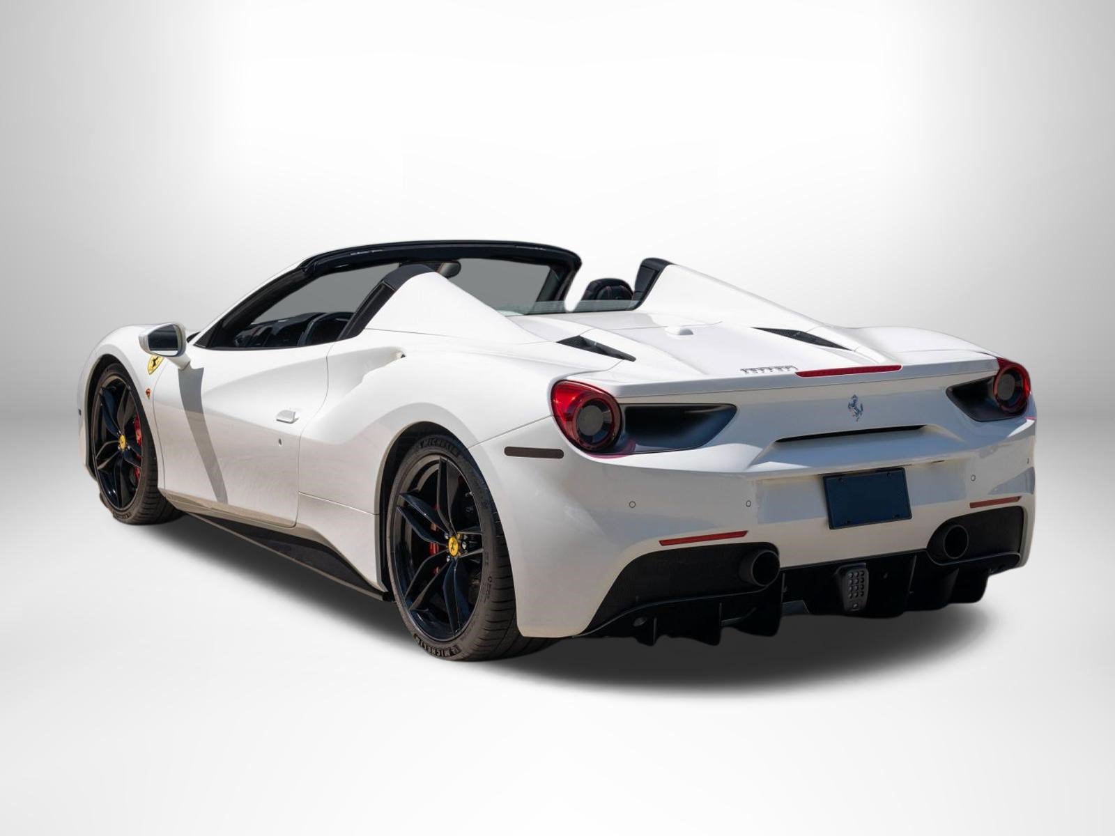 Used 2018 Ferrari 488 Spider RWD image 2