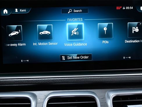 Used 2021 Mercedes-Benz GLE 350 4MATIC image 28