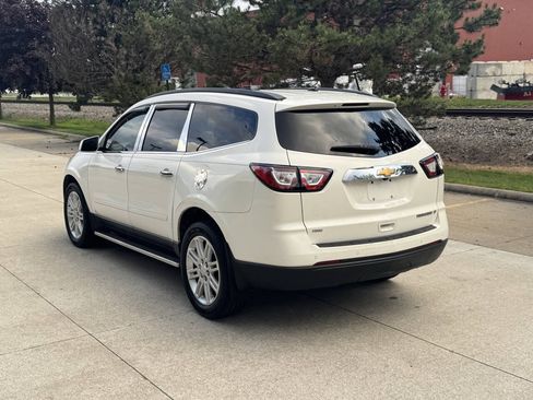 Used 2015 Chevrolet Traverse LT w/ Style and Technology Package AWD/4WD image 4
