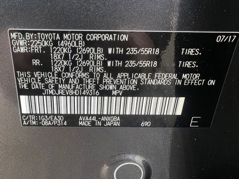 Used 2017 Toyota RAV4 Limited image 16