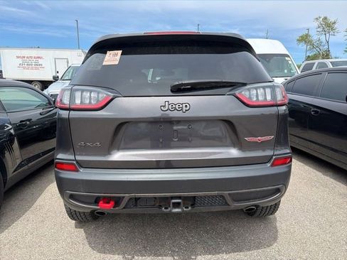 Used 2022 Jeep Cherokee Trailhawk w/ Trailhawk Elite Value Package AWD/4WD image 7