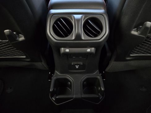 New 2025 Jeep Gladiator Rubicon image 13