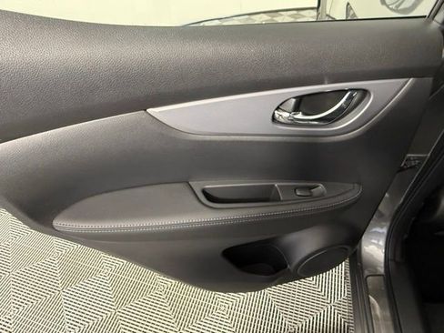 Used 2020 Nissan Rogue Sport SL w/ Premium Package image 36