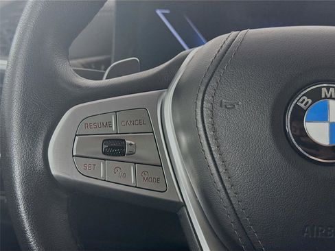 Used 2023 BMW X7 xDrive40i image 17