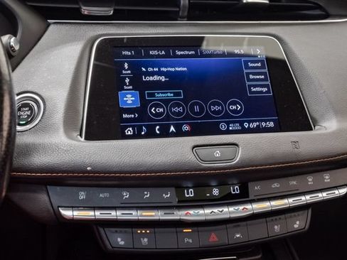 Used 2020 Cadillac XT4 Sport FWD image 17
