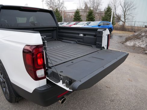 Used 2023 Honda Ridgeline Sport image 18