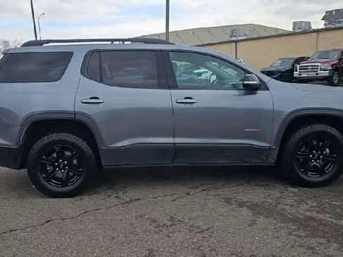 Used 2021 GMC Acadia AT4 image 9