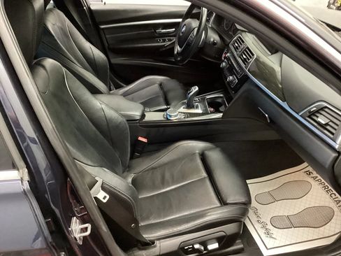 Used 2017 BMW 330i xDrive Sedan AWD/4WD image 11