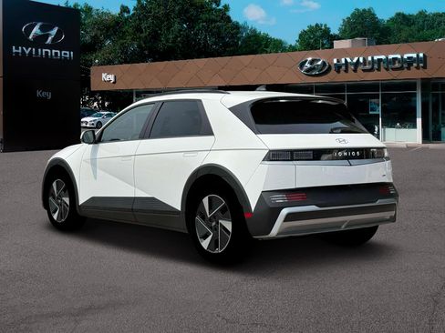 New 2025 Hyundai Ioniq 5 SEL image 5