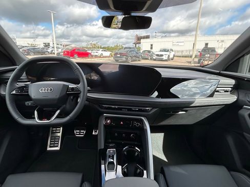 New 2025 Audi SQ5 Premium Plus image 11