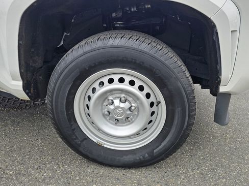 Used 2024 Toyota Tacoma SR RWD image 9