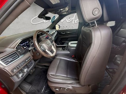 Used 2021 GMC Yukon Denali w/ Denali Premium Package AWD/4WD image 19