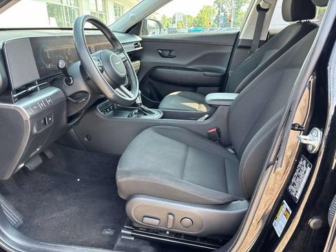 Certified 2024 Hyundai Kona SEL AWD/4WD image 10