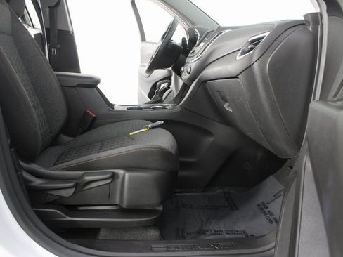 Used 2024 Chevrolet Equinox LT image 20