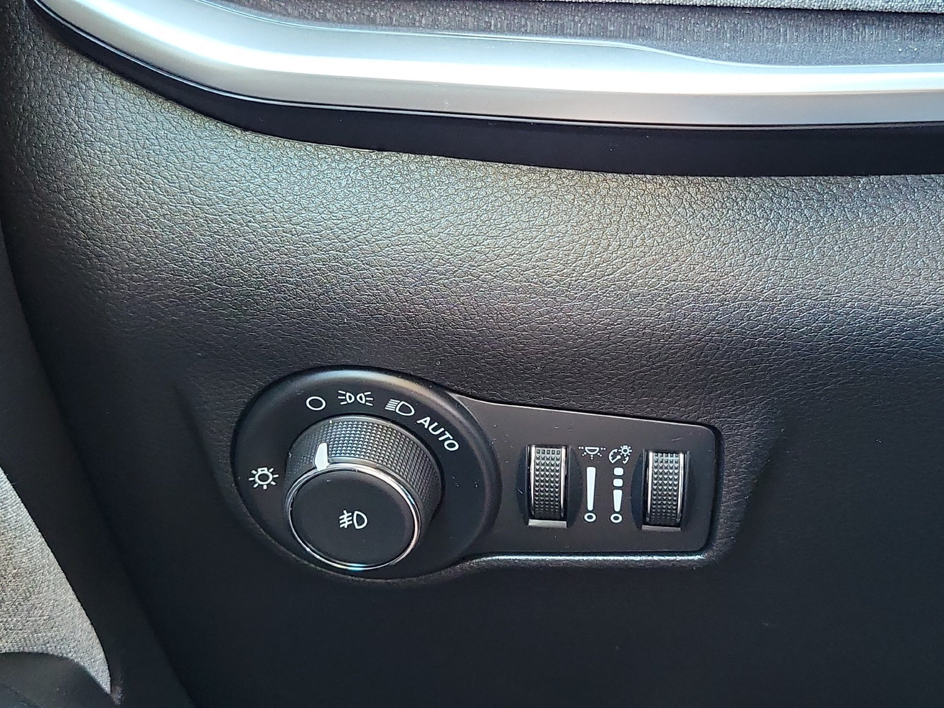Certified 2022 Jeep Compass Latitude AWD/4WD image 11