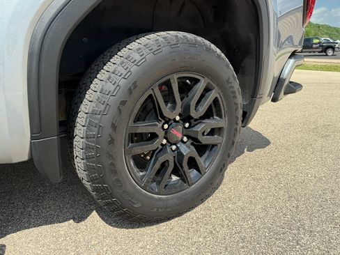 Used 2024 GMC Sierra 1500 Elevation w/ Elevation Premium Package AWD/4WD image 18