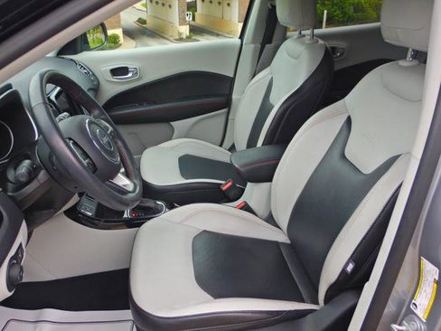 Used 2019 Jeep Compass Limited w/ Advanced Safety Group FWD image 12