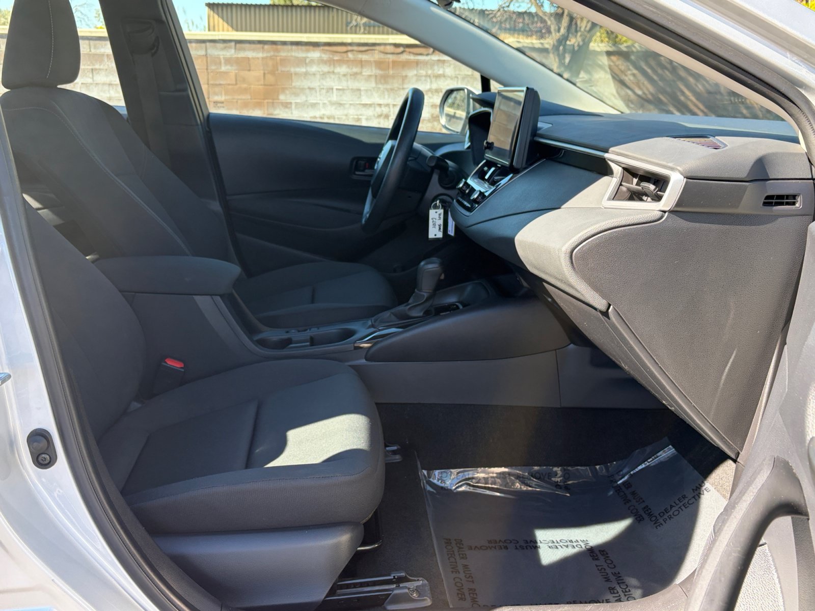 Used 2024 Toyota Corolla LE FWD image 30