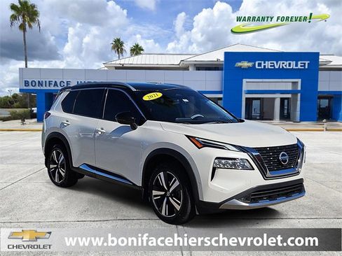 Used 2021 Nissan Rogue Platinum image 1