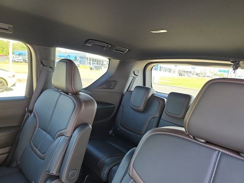 New 2026 Nissan Armada SL w/ Captain's Chari Seat Package image 14