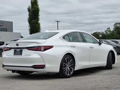 Used 2024 Lexus ES 300h w/ Premium Package FWD image 26
