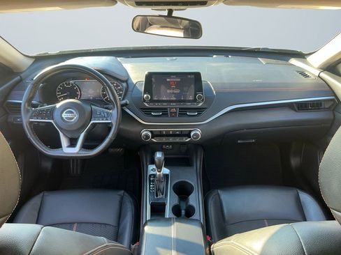 Used 2022 Nissan Altima 2.5 SR image 11