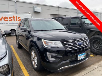 Used 2017 Ford Explorer XLT w/ Equipment Group 202A