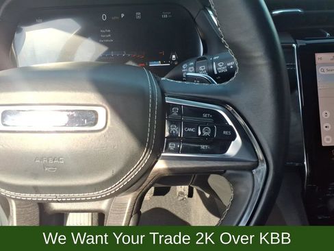 Used 2023 Jeep Grand Cherokee L Overland w/ Advanced Protech Group III image 16