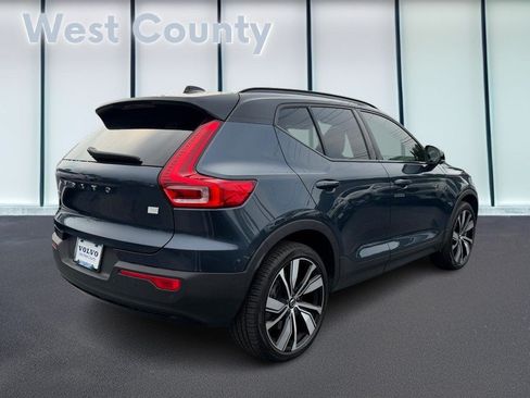 Used 2022 Volvo XC40 P8 Recharge Plus AWD/4WD image 4