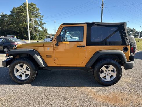 Used 2012 Jeep Wrangler Sport image 7