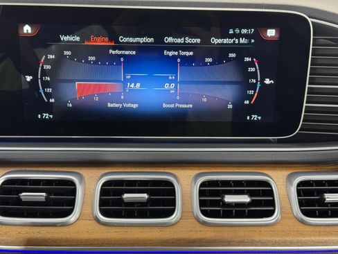 Used 2022 Mercedes-Benz GLS 450 4MATIC image 36