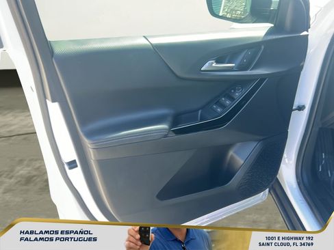 Used 2025 Chevrolet Equinox LT w/ Safety and Technology Package FWD image 10