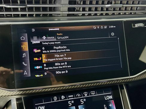 Used 2021 Audi RS Q8 image 16