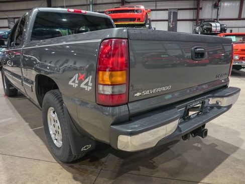 Used 1999 Chevrolet Silverado 1500 LS w/ Firm Ride Suspension Pkg image 6