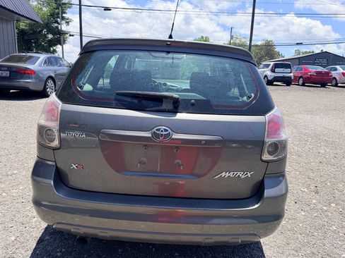 Used 2007 Toyota Matrix FWD image 5