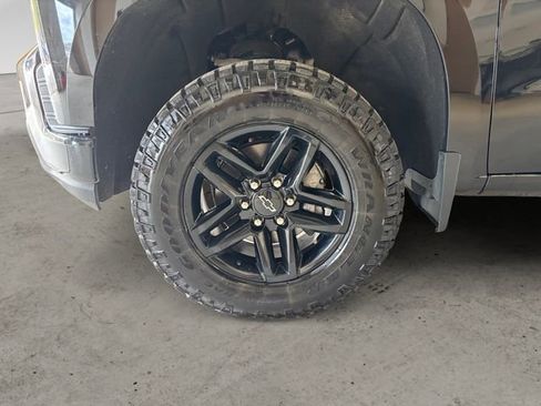 Used 2022 Chevrolet Silverado 1500 LT Trail Boss w/ Bed Protection Package image 14