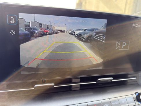 Used 2025 Hyundai Kona SEL image 21