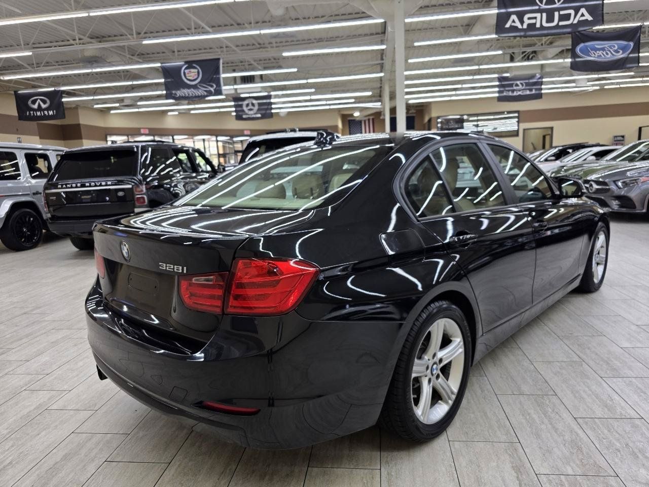 Used 2013 BMW 328i Sedan RWD image 6