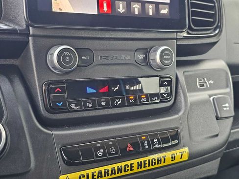 Used 2024 RAM ProMaster 3500 FWD image 31