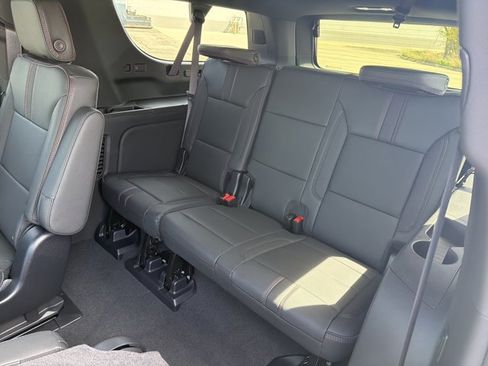 New 2026 Chevrolet Suburban RST w/ RST Capability Package AWD/4WD image 27