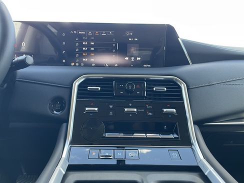 New 2026 Nissan Armada SV image 16