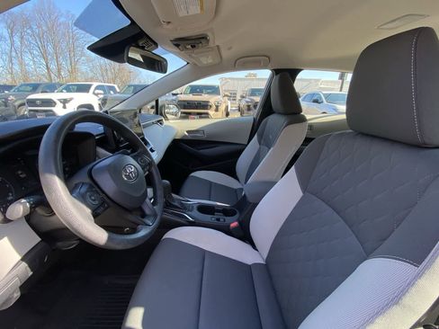 Used 2023 Toyota Corolla LE image 19