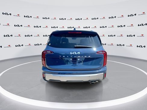 Used 2023 Kia Telluride S w/ S Sunroof Package FWD image 7