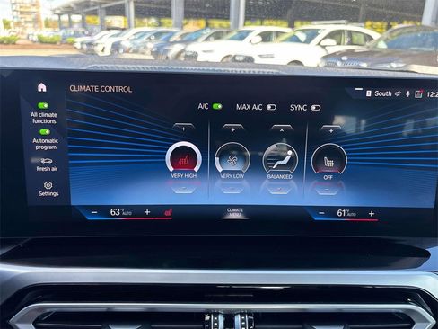 Used 2024 BMW 330e xDrive 330e xDrive image 24