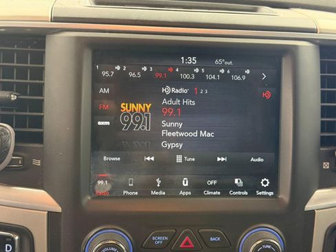 Used 2019 RAM 1500 Classic SLT w/ Luxury Group image 25