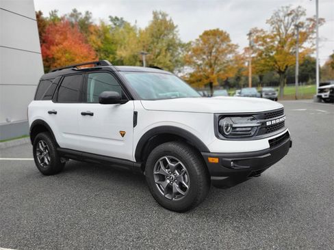 Used 2024 Ford Bronco Sport Badlands image 7